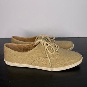 NEW Born Dampney Natural F59802 Tan Sneakers shoes